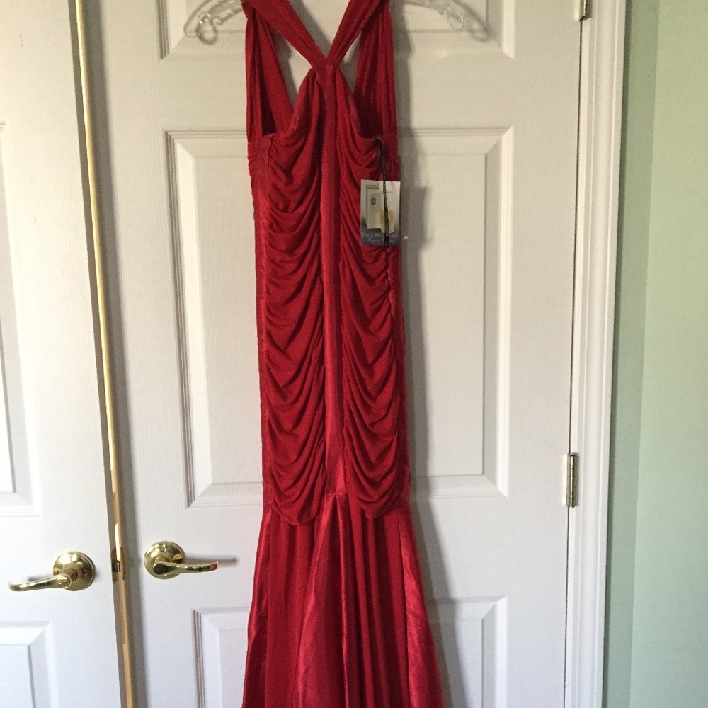 NWT red gown sz 2
